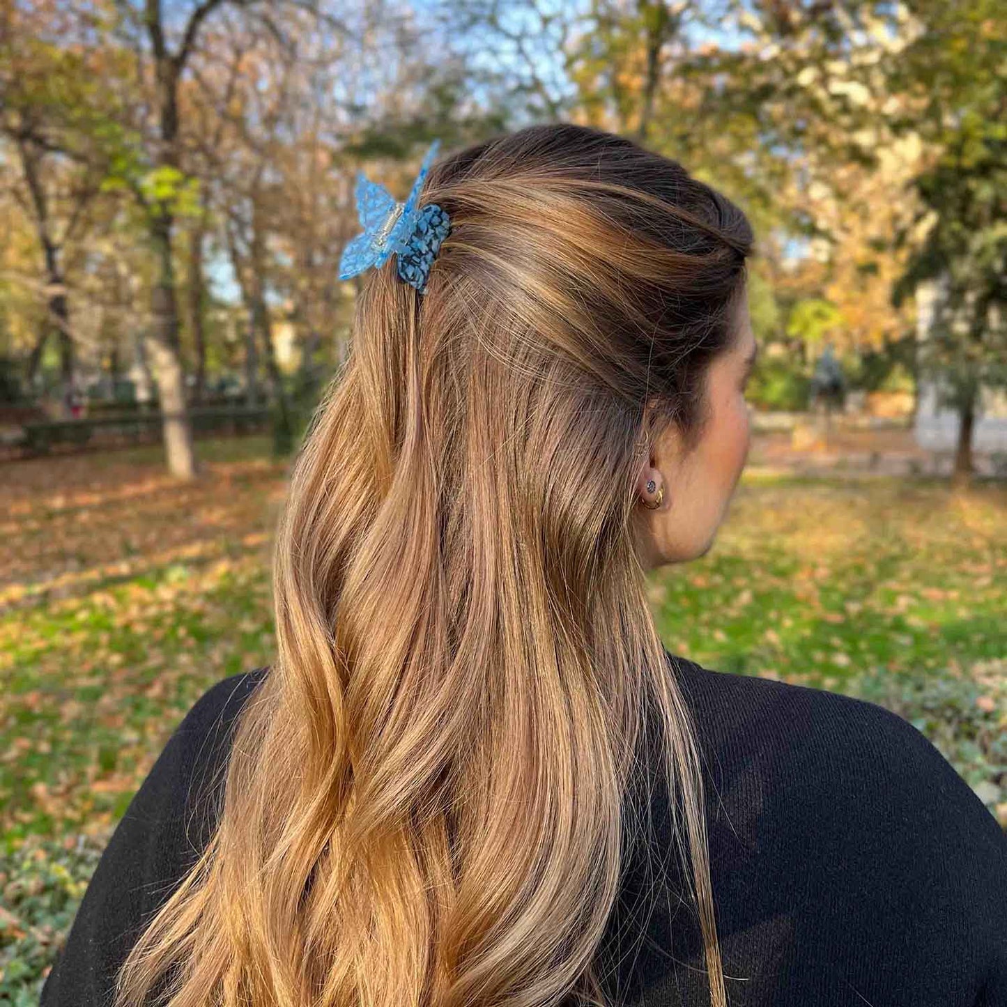 Mini Butterfly Claw in Whispering Aqua Nuvo Collection