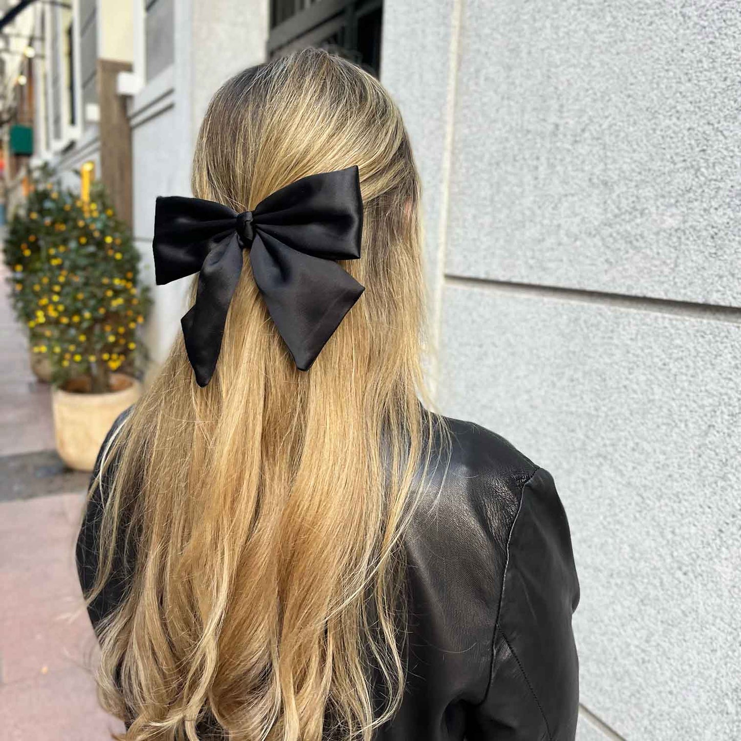 Black velvet bow (NEEDS NAME) Nuvo Collection